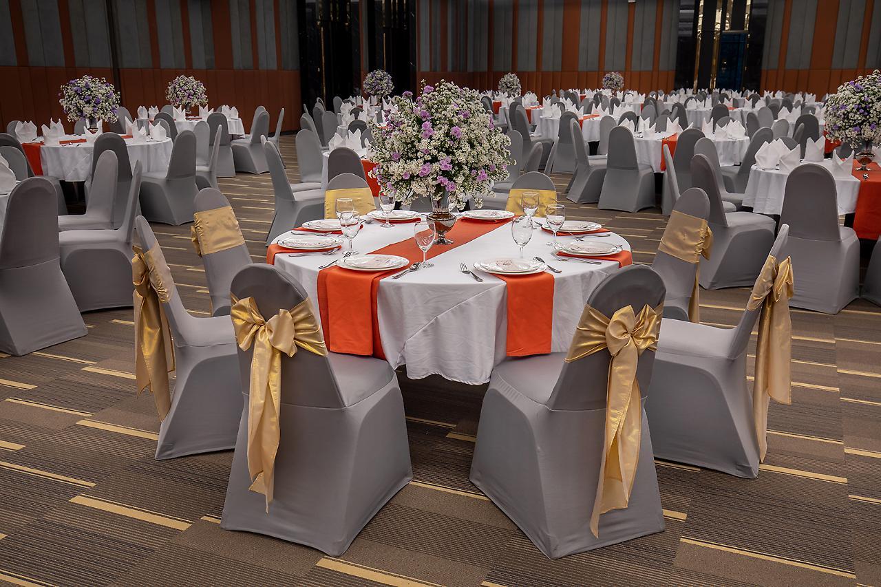 The Heritage Chiang Rai Hotel And Convention Exteriér fotografie A banquet hall