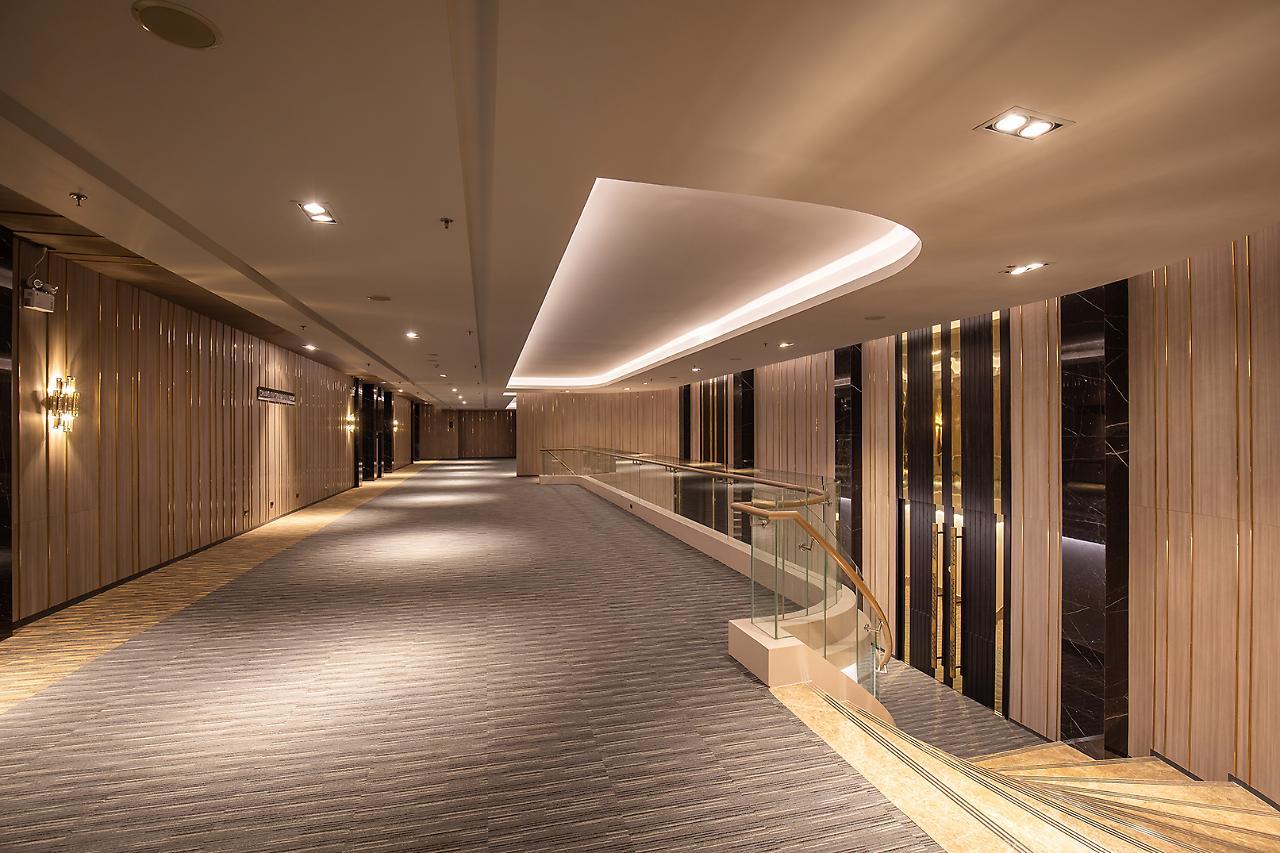 The Heritage Chiang Rai Hotel And Convention Exteriér fotografie The interior of the hotel