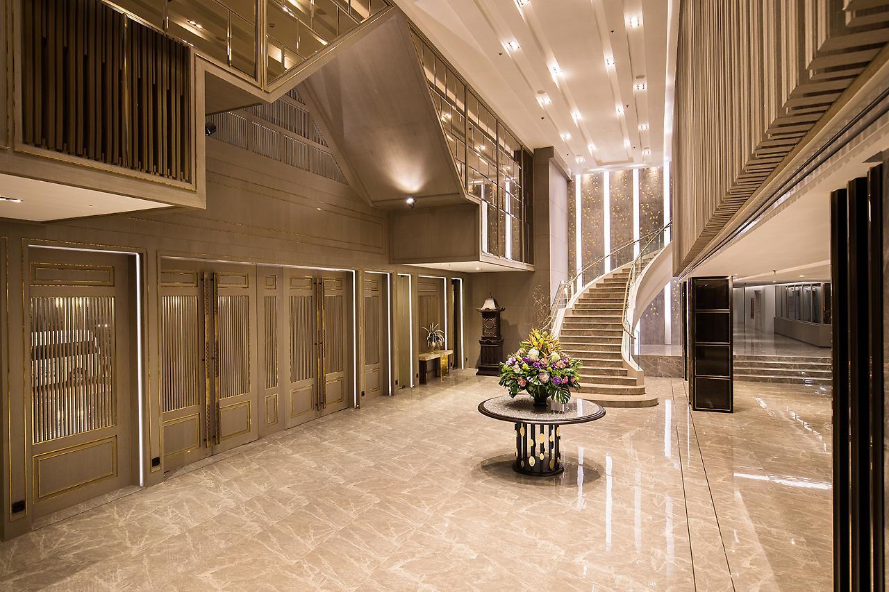 The Heritage Chiang Rai Hotel And Convention Exteriér fotografie The lobby of the hotel