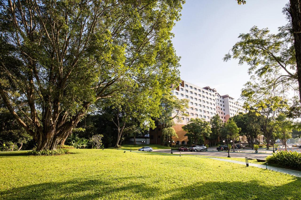 The Heritage Chiang Rai Hotel And Convention Exteriér fotografie The University of Western Australia
